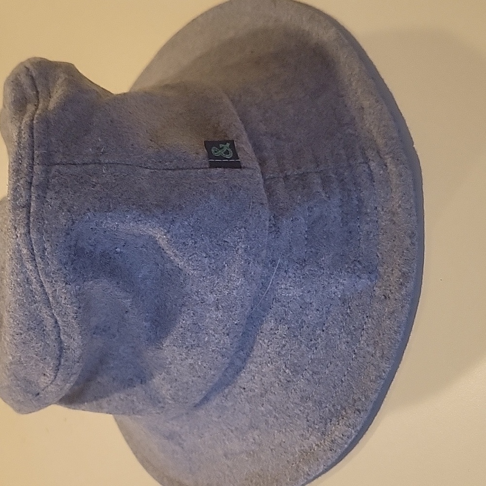 NWT Bucket hat - Picture 2 of 4